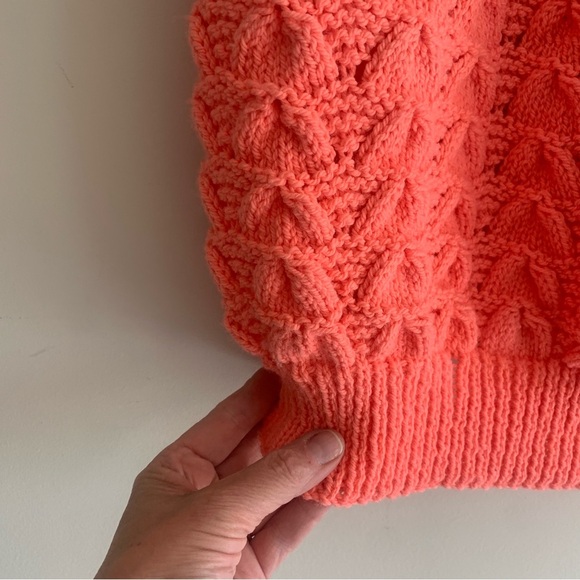 Crochet Vintage Coral Cap Sleeve Crew Sweater Women's Size Medium - Picture 9 of 14